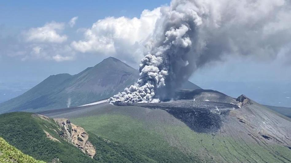 九州霧島新燃岳火山今年7月爆發情況。(互聯網)