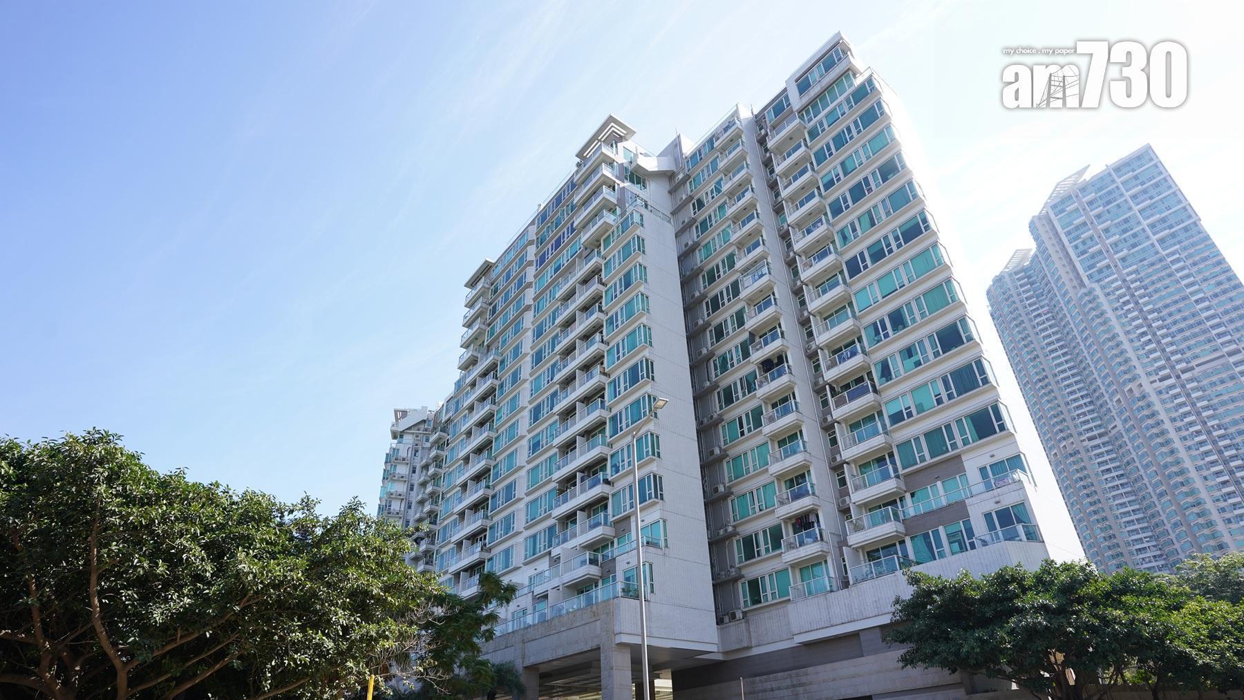 用家趁減息及供樓成本下降，擲855萬入市東涌水藍‧天岸三房海景戶自用。