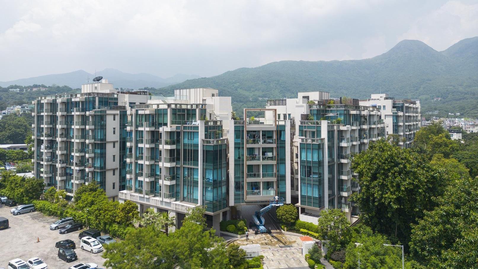 西貢逸瓏園持續錄蝕讓成交，兩房2年貶值14%，呎價跌至1萬元邊緣，創同類新低。