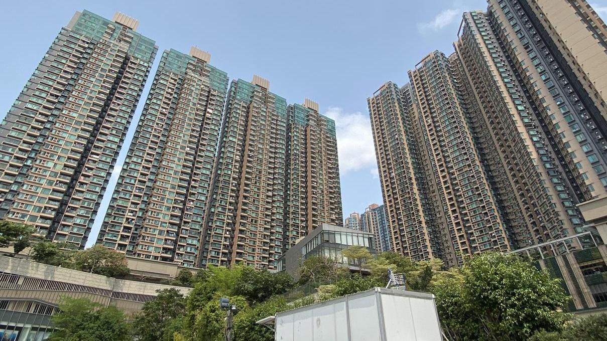 元朗YOHO Midtown兩房連租約以670萬元易手，15年升值近九成。