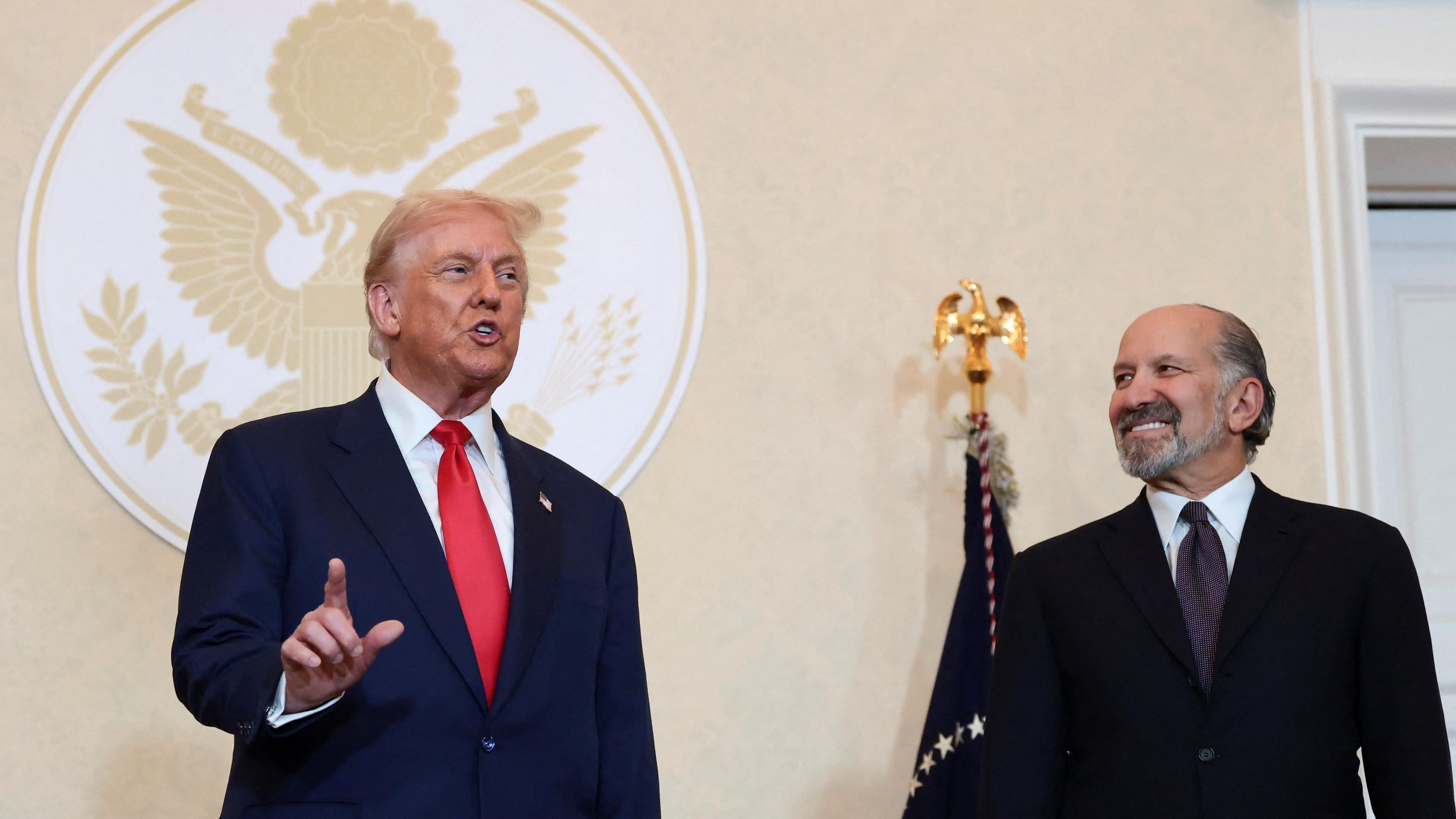 美國商務部長：特朗普考慮批准輝達對華出售H200人工智能晶片