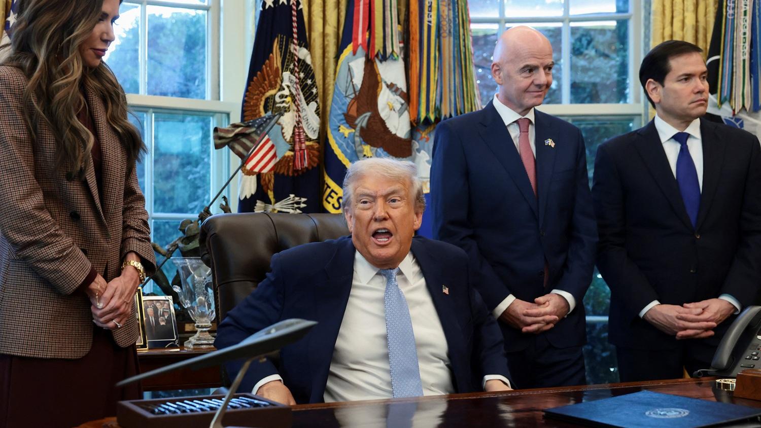 特朗普與恩芬天奴出席美國政府的世界盃小組。(路透社)