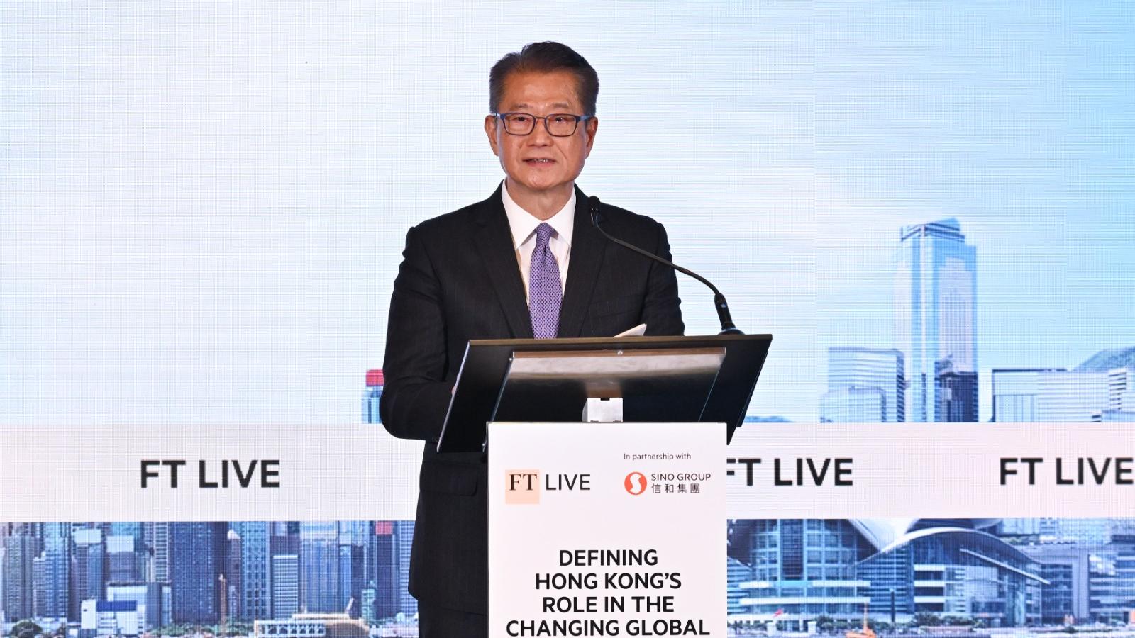 陳茂波：本港成為資金避險的安全港，銀行存款總額升至逾19萬億港元。