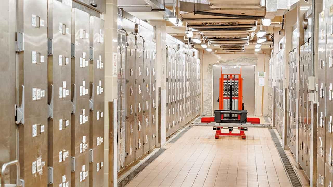 公院殮房明年元旦起每日計費 遺體存一月收4000議員︰增基層負擔