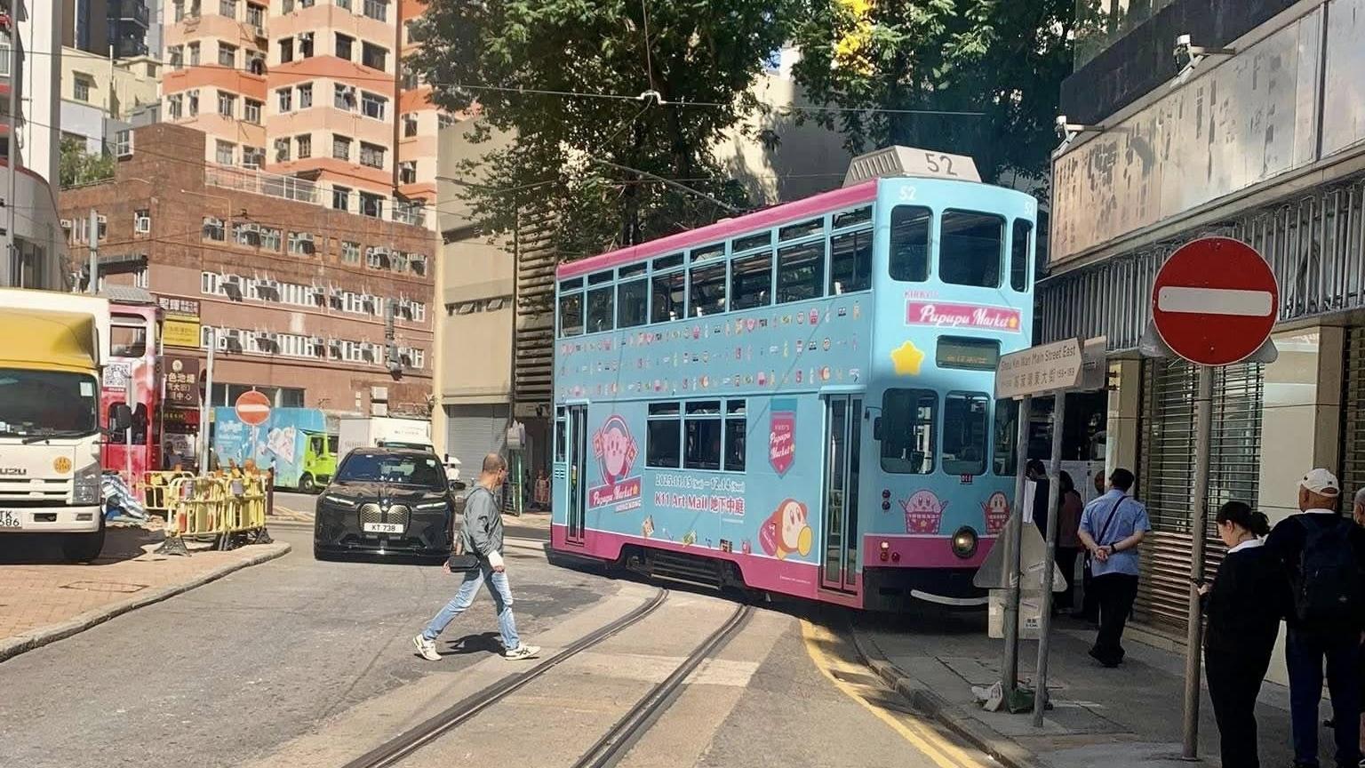 筲箕灣發生電車出軌意外。（fb「車cam L（香港群組）」圖片）