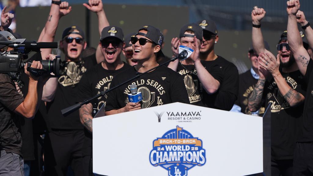 為道奇贏得世界大賽冠軍的山本由伸在慶祝發言。(美聯社)