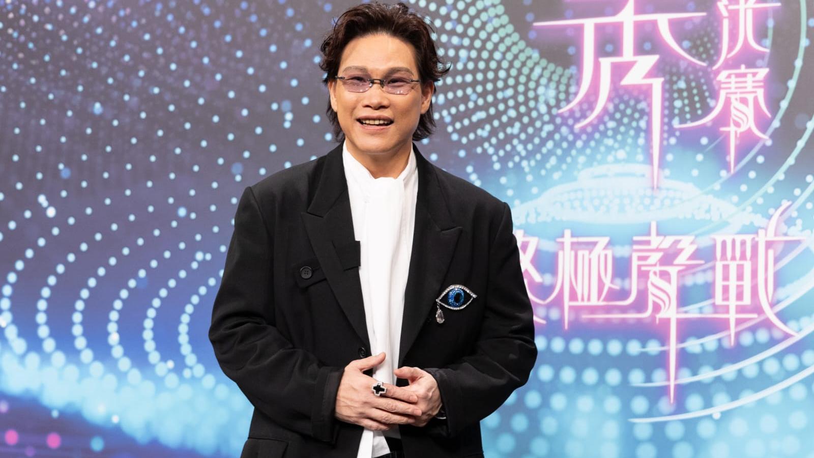 蘇永康偷食「嫩版鄧麗欣」背妻撫女方玉背海角談心