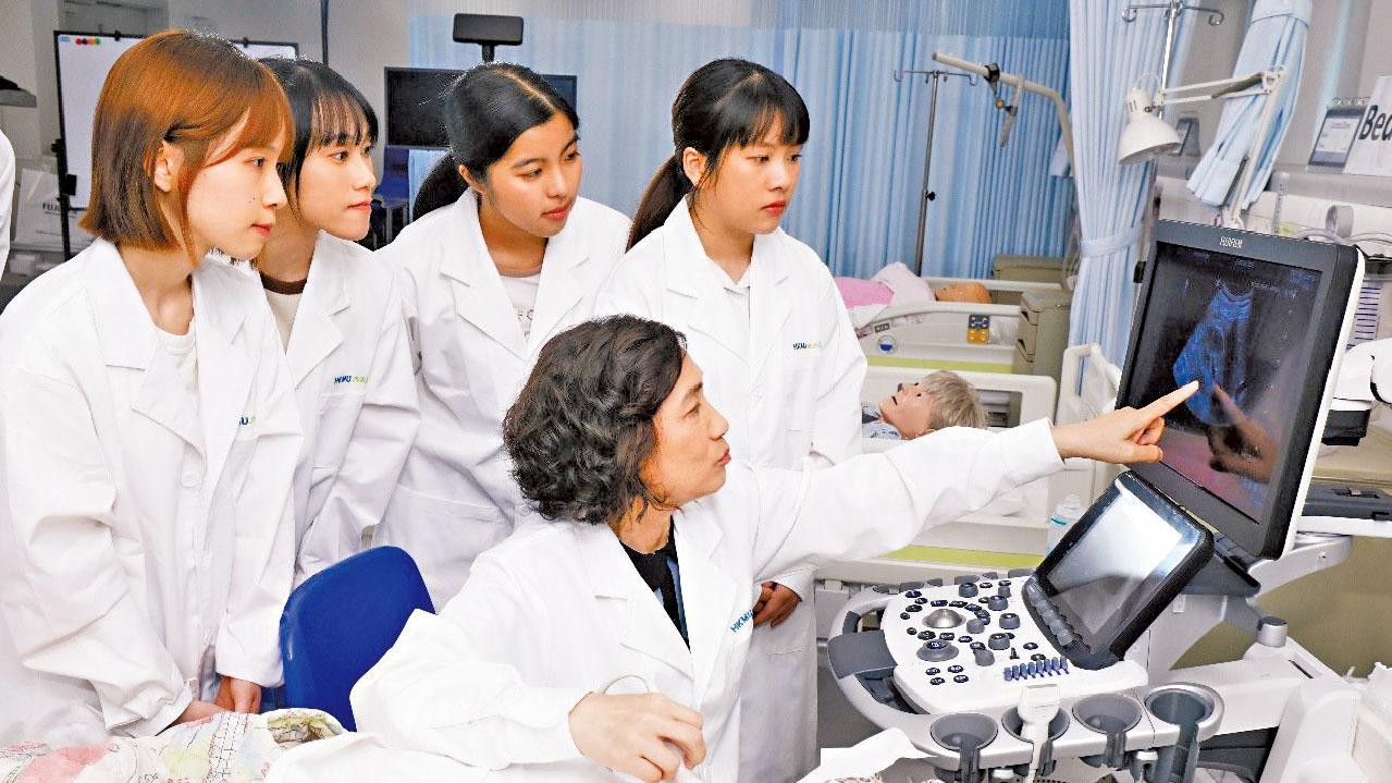 香港都會大學提供逾1,800個政府資助學額 自資院校之冠 多元課程裝備專業知識 畢業生迅速銜接職場