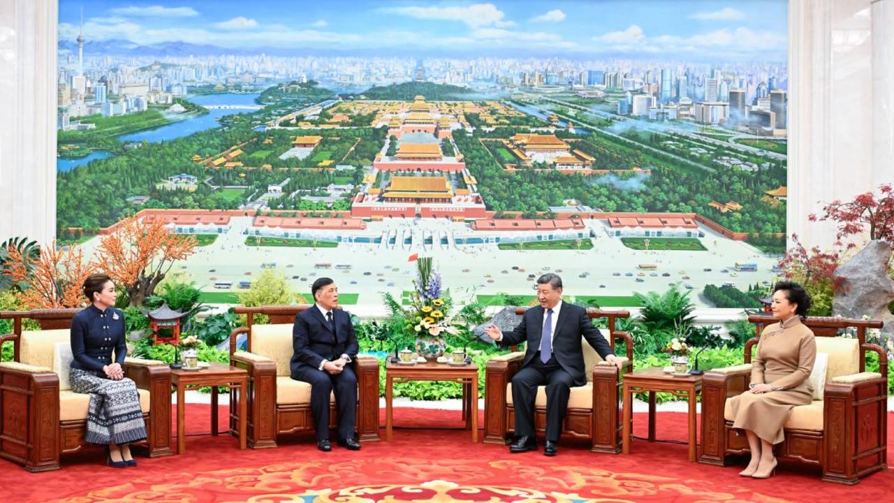 習近平會見泰王哇集拉隆功　稱中方願同泰方加強戰略對接