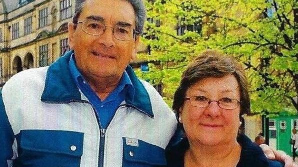 事件中雙雙墮崖的杰夫科克與妻子蘇珊。(互聯網)