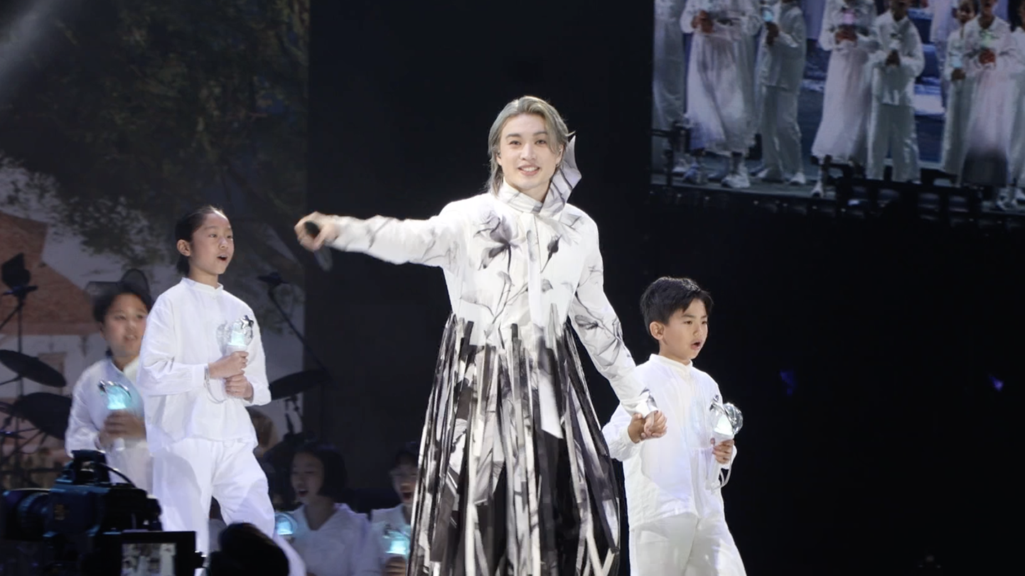 柳應廷演唱會｜柳應廷Jer自爆帶病上場  從破碎瞓地唱到拖小朋友合唱傳遞希望