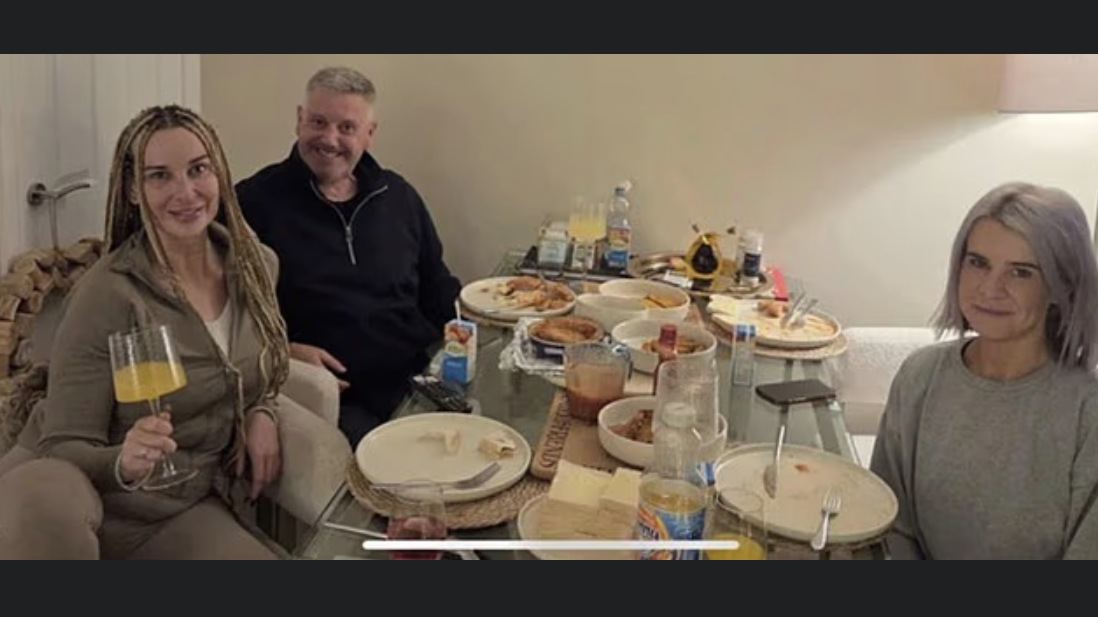 富貴女律師搞「公屋派對」平民急凍食品做主題 稱食完要胃藥 被轟歧視急刪文