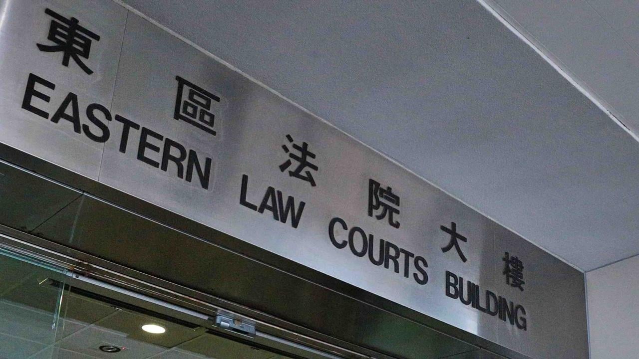 輔警駕的士載客時露私處自瀆，被控公眾地方猥褻今日提堂。(資料圖片)