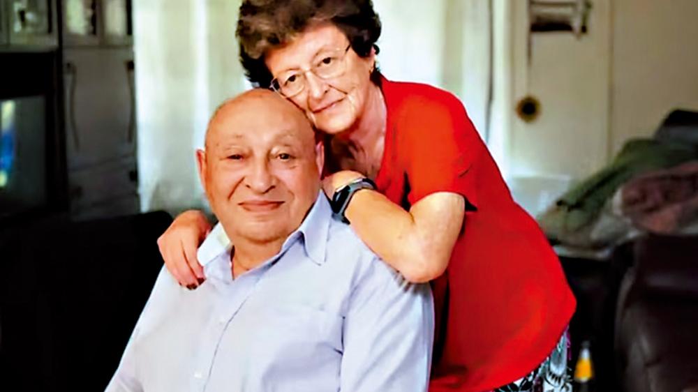 悉尼海灘槍擊案，87歲納粹大屠殺倖存者逃不過恐襲，為妻擋子彈亡。(X)