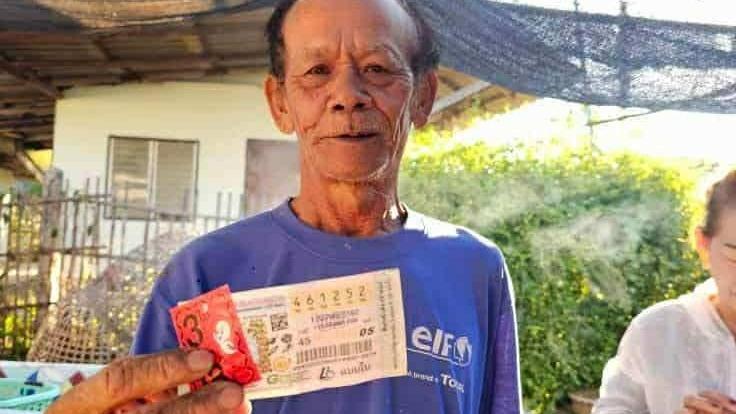 獨居散工中438萬元頭獎逆轉人生，親友爭相拜訪接回家。(X)