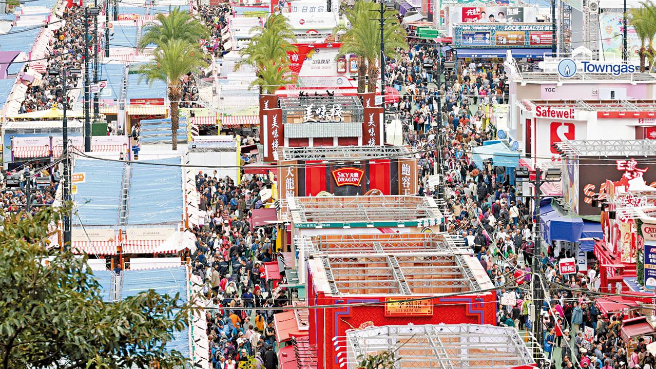 工展會商戶推優惠谷消費 冀減沉重氣氛 市民買得開心 陳茂波：市場未來預期正面