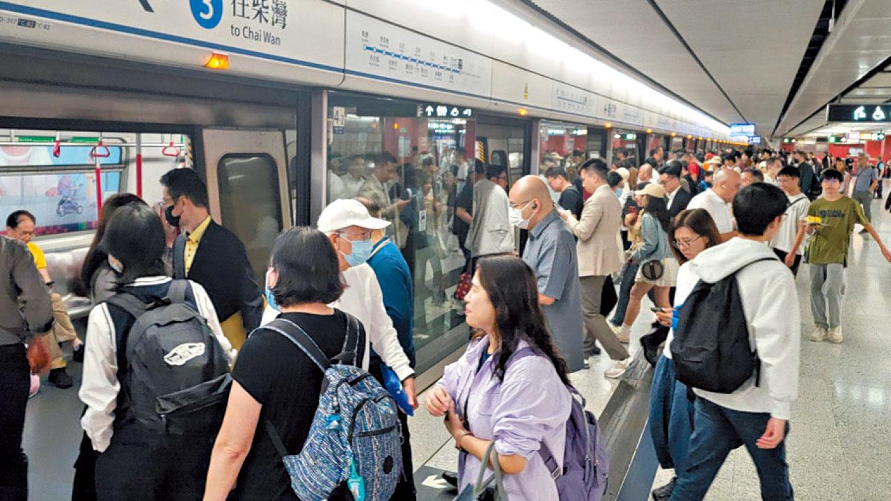 港鐵元旦起禁攜電動可移動工具 電動輪椅獲豁免