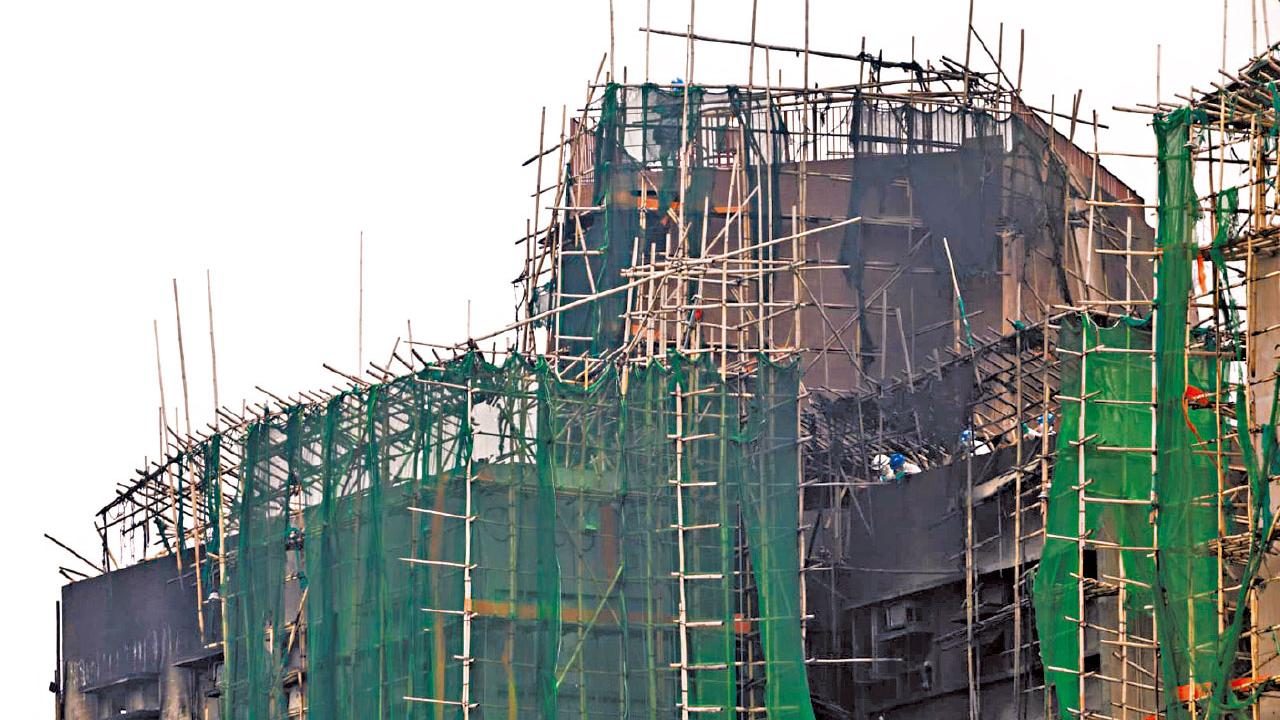 宏福苑五級火 楊恩健︰宏昌閣低層竹棚先起火 孫玉菡︰工地全禁煙或改定額罰款