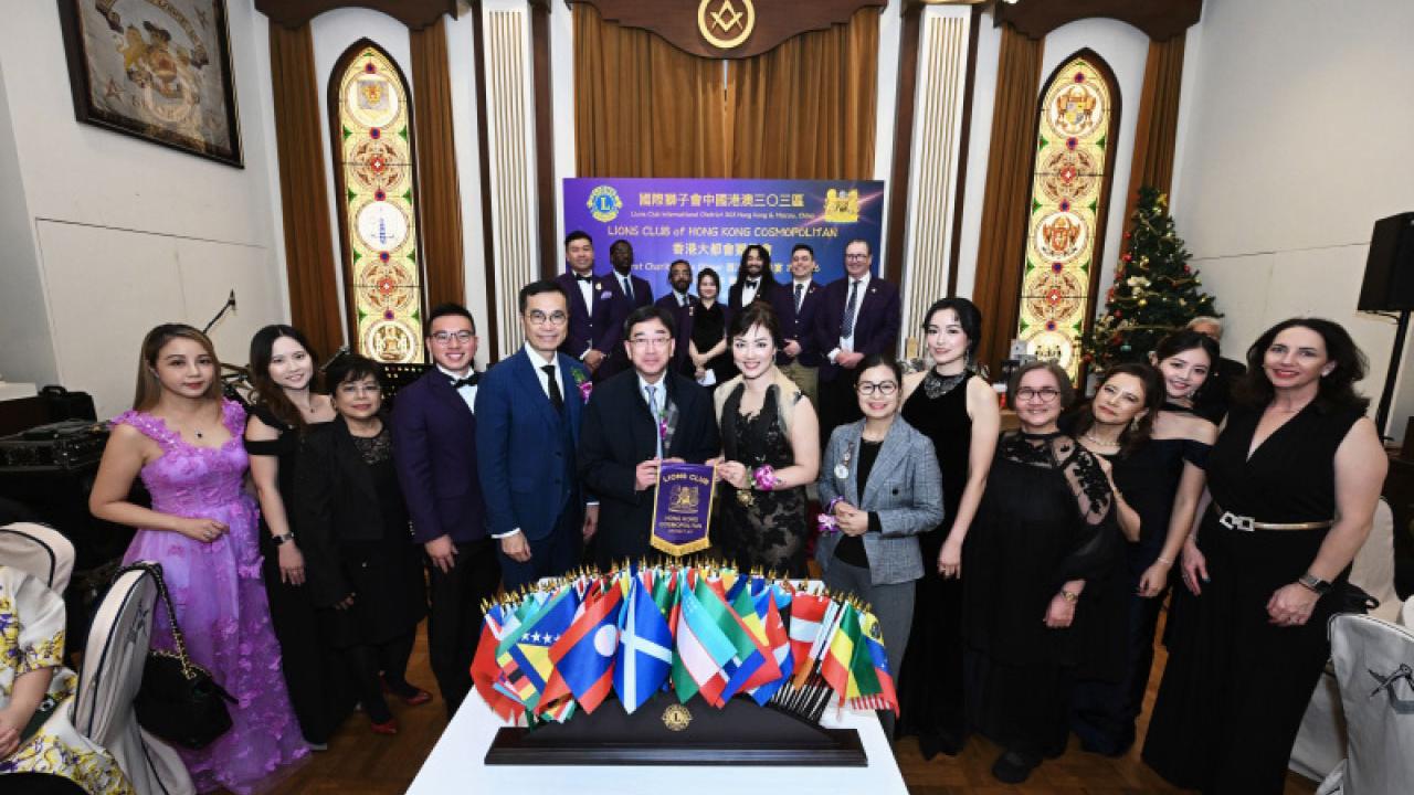 火場灰燼見大愛