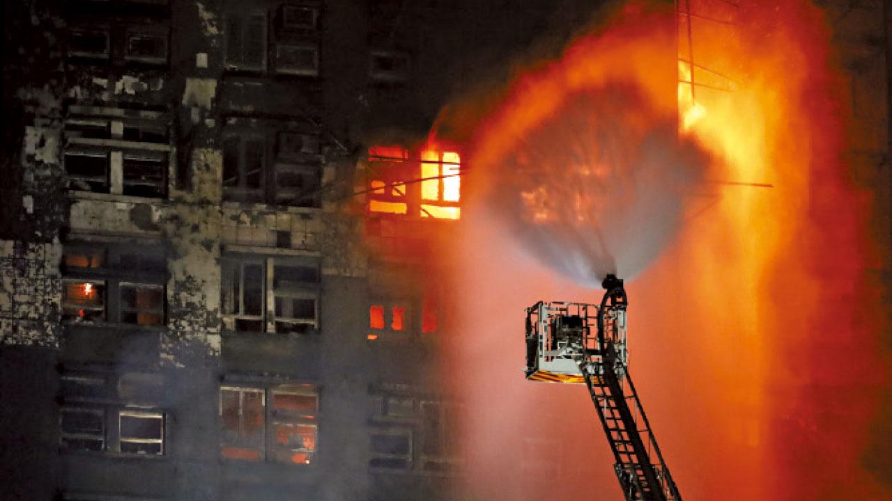 低空拯救的疑團