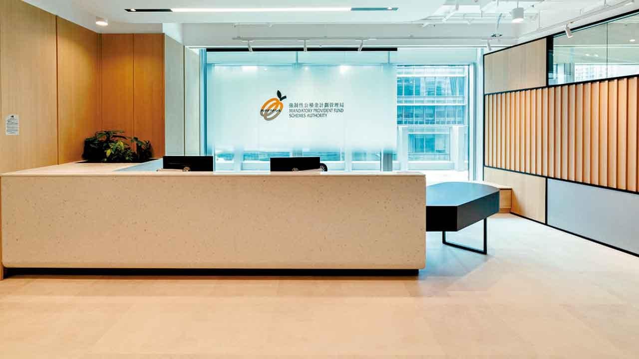 積金易有份建功！強積金豐收 中港股回報8年高