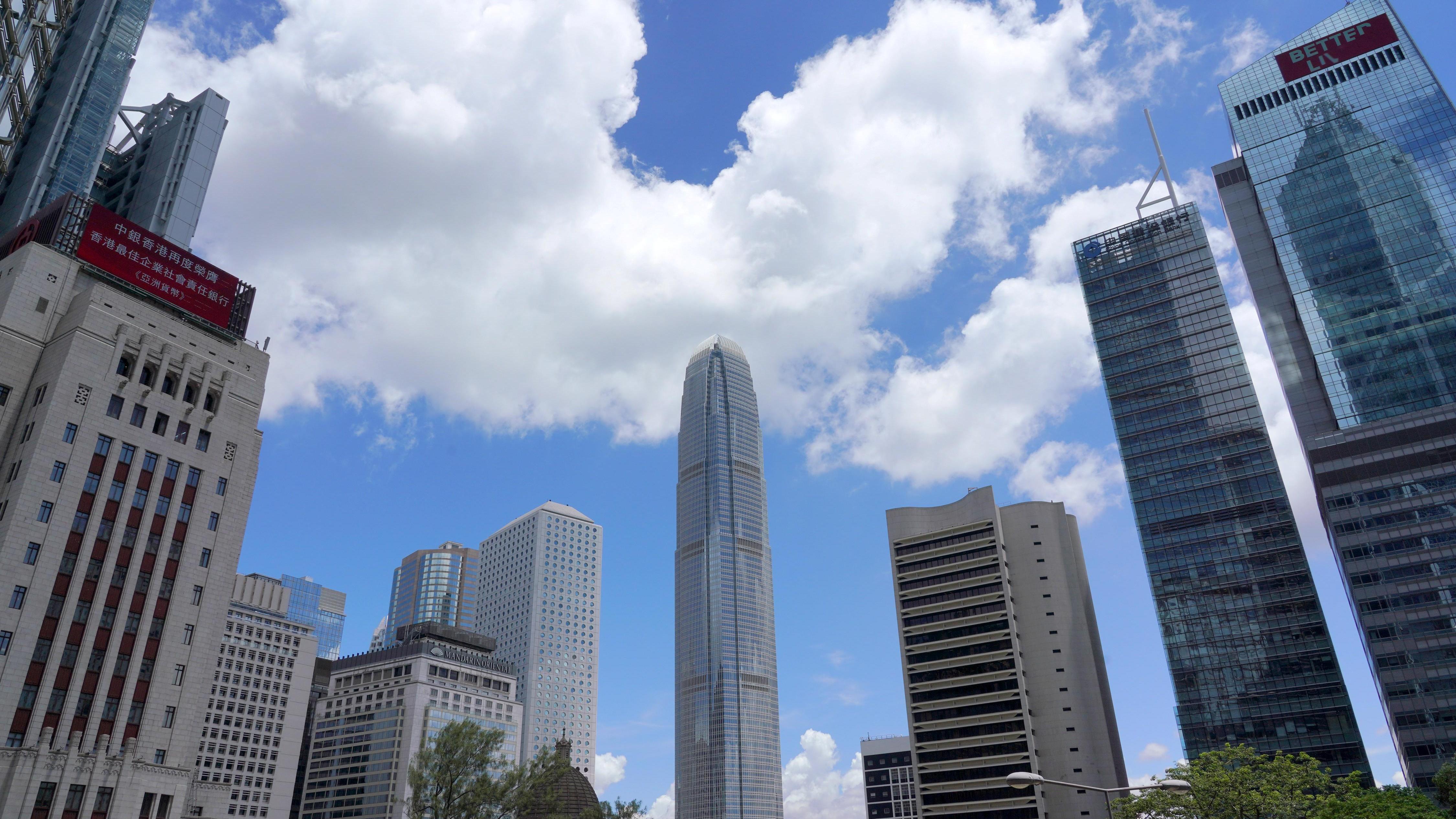 仲量聯行：2026年料整體寫字樓跌最多5% 僅中環可望錄5%内升幅｜工商舖