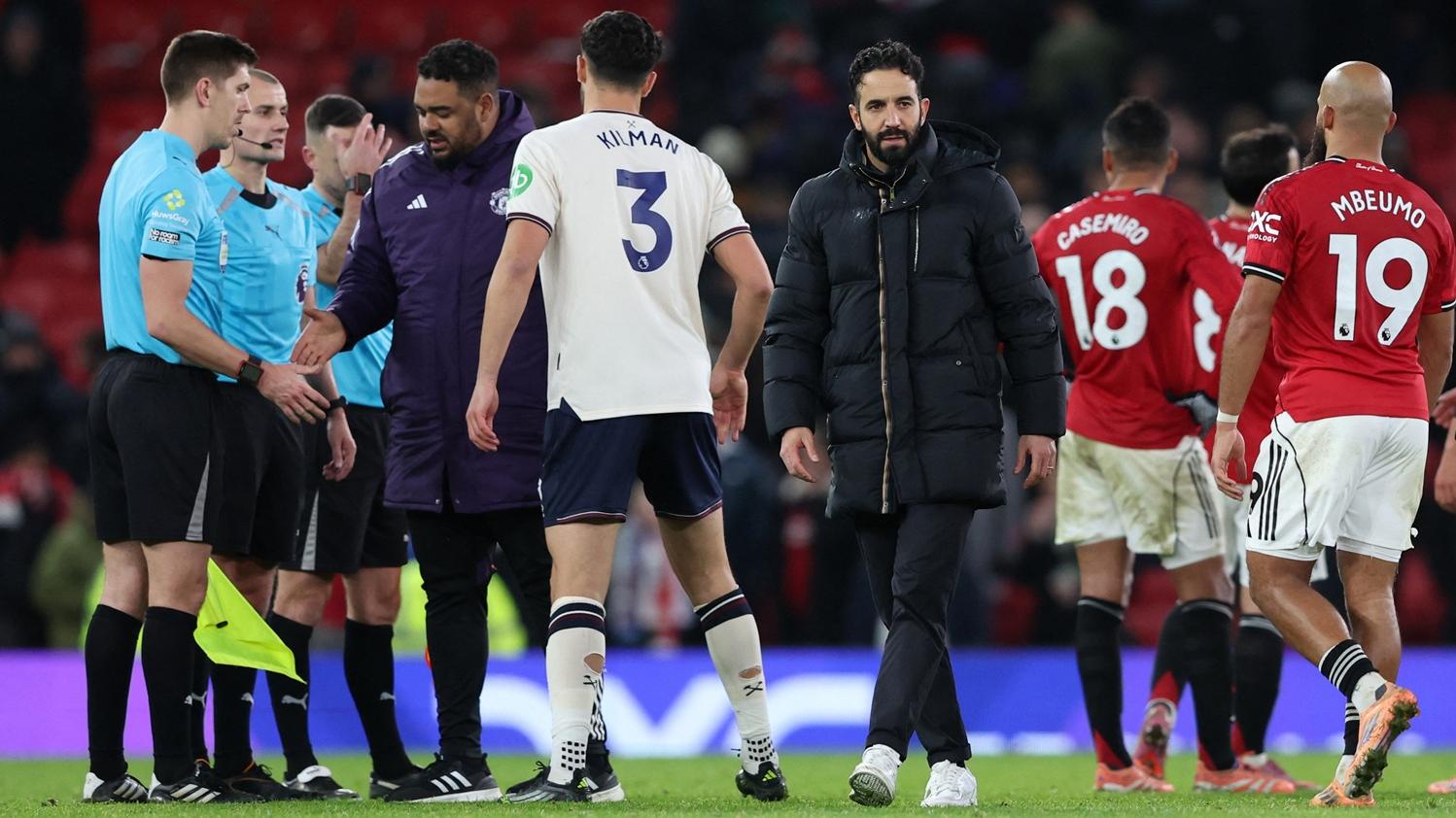 艾摩廉的曼聯主場遭韋斯咸迫和1:1。(路透社)