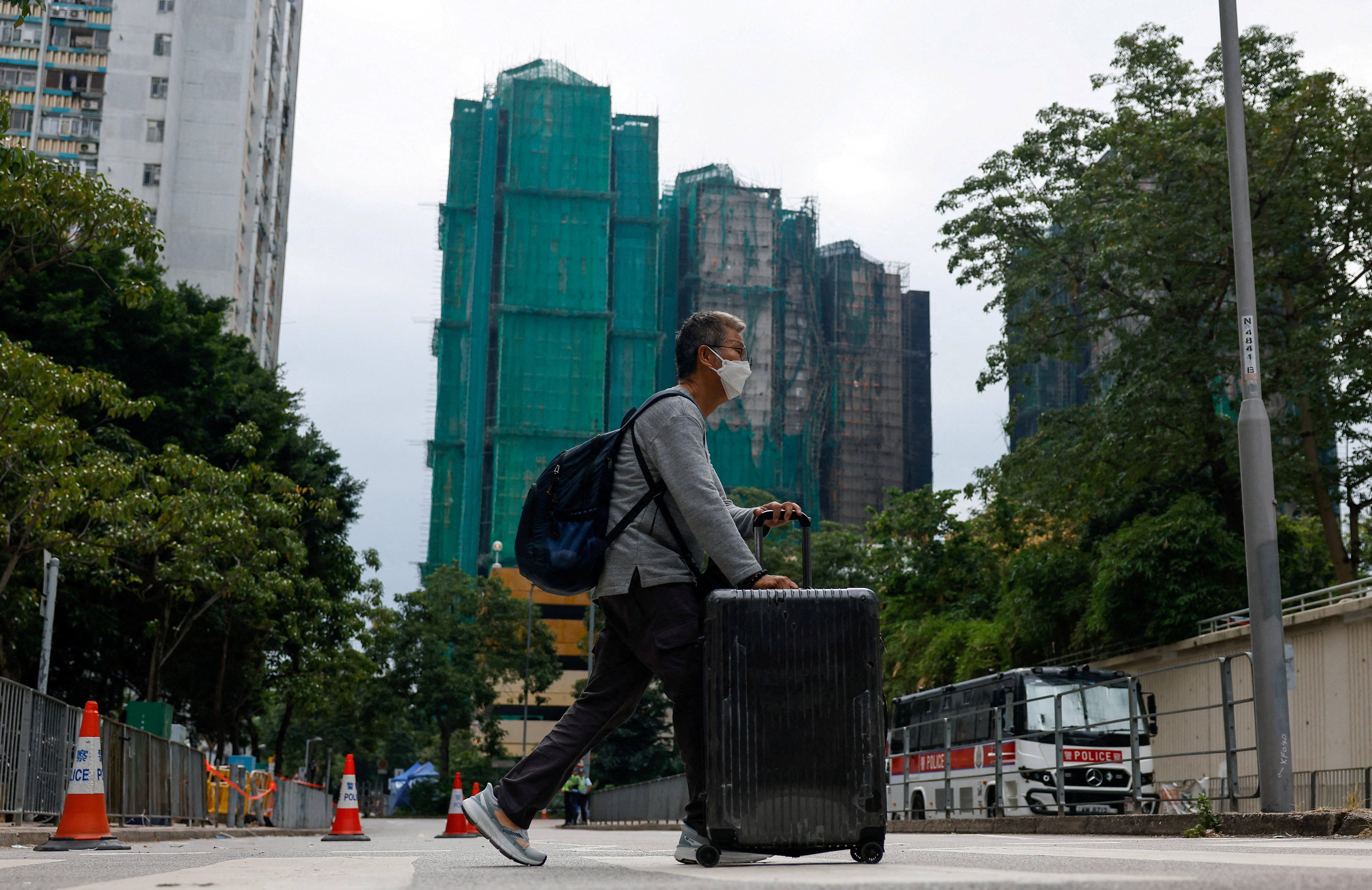 大埔宏福苑五級奪命大火慘劇，7幢樓宇失火，未來如何重建引起關注(路透社)
