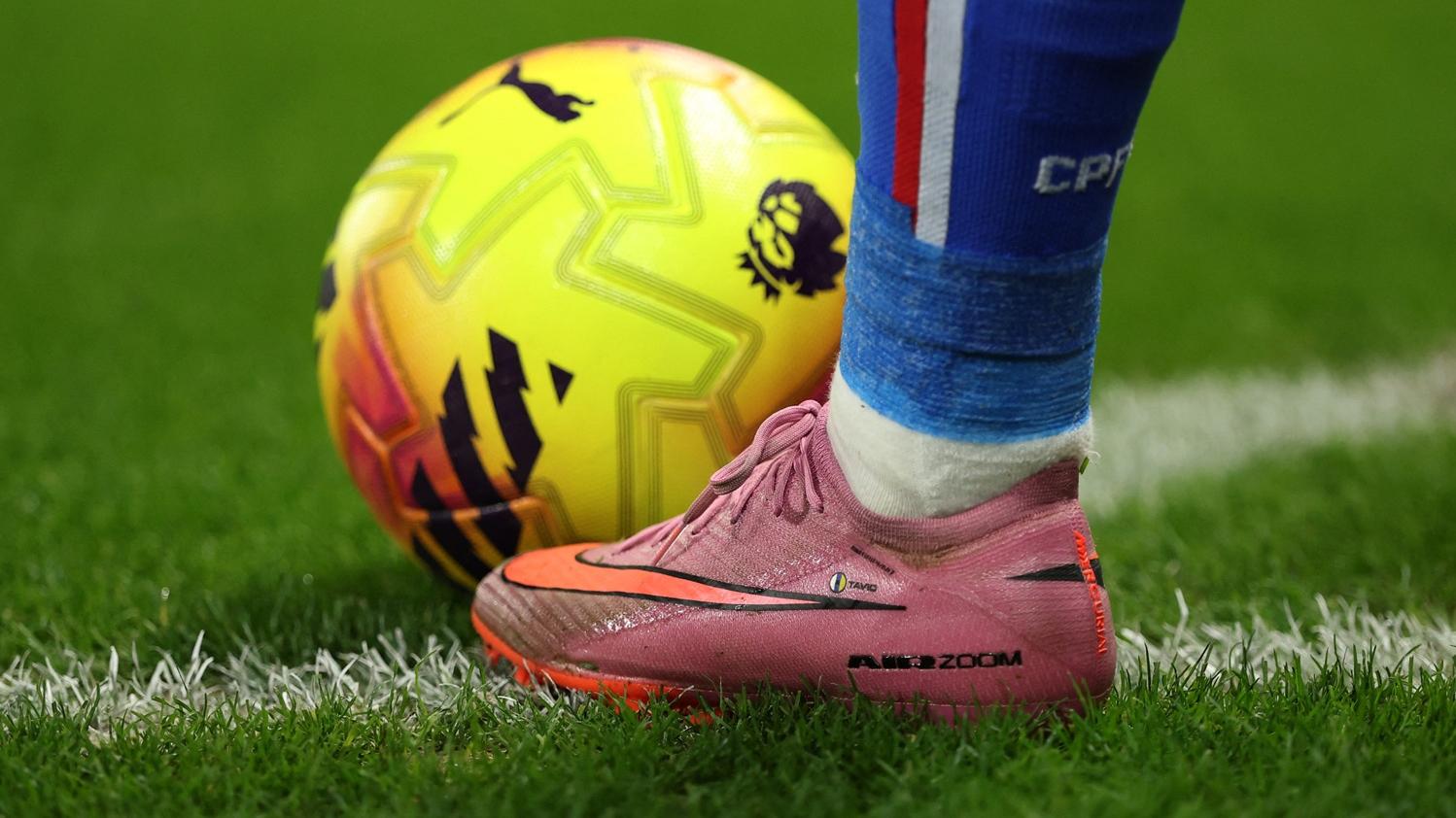 英超足球。(路透社)