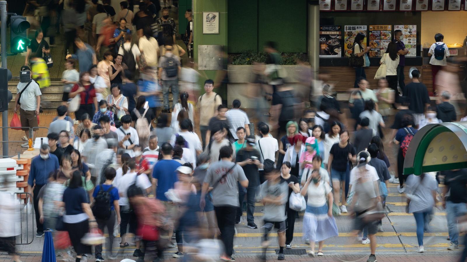 保誠集團發表調查指，近六成受訪港人曾推遲就醫，53%擔心無法負擔醫療費用。