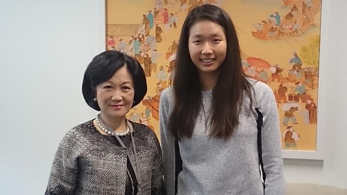 2014年11月，葉劉淑儀在社交媒體上載與江旻憓合照