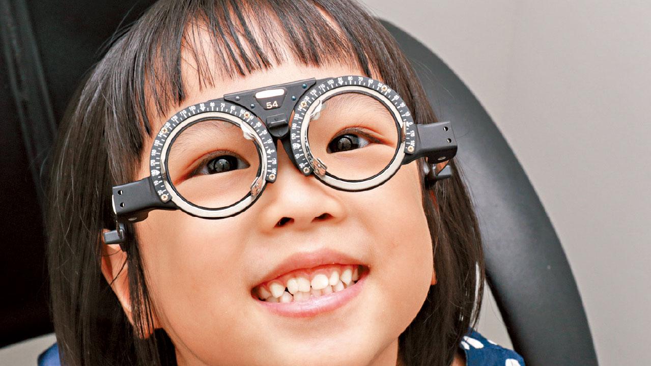 遠視儲備+近視推算 助減兒童近視