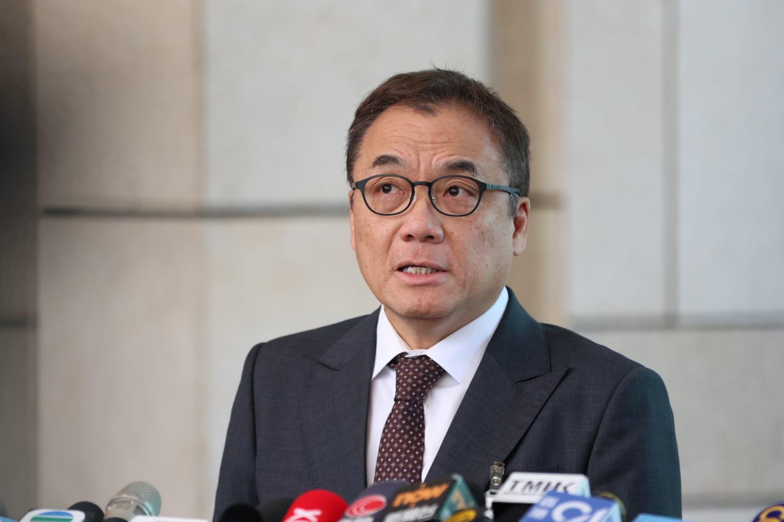 壹傳媒創辦人黎智英串謀勾結外國勢力等3項控罪，罪名成立。警務處國家安全處總警司李桂華在庭外回應傳媒提問時表示歡迎裁決。