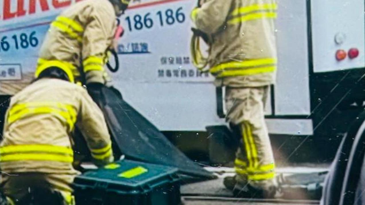 堅尼地城有電車撞倒3途人（讀者提供）