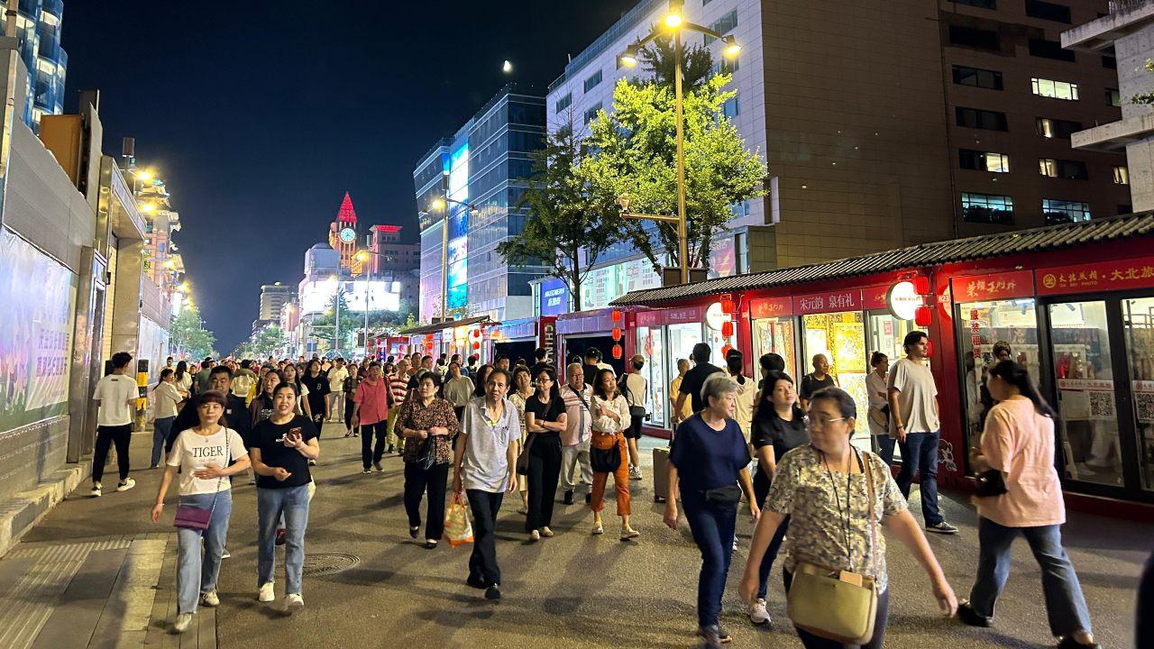 內地上月零售銷售按年升幅1.3%　首11月固投跌2.6%