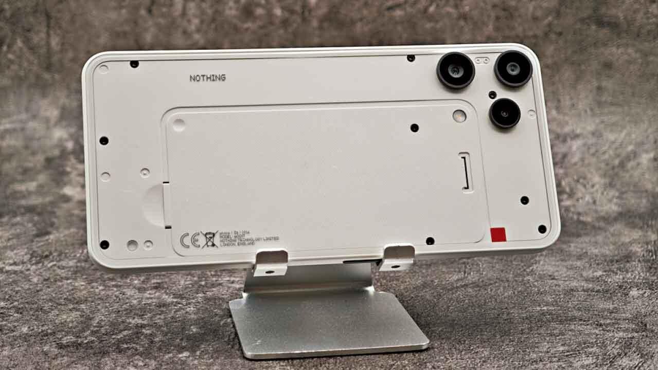 Nothing Phone (3a) Lite手機實試 $1999有實用AI功能 50MP鏡頭配置