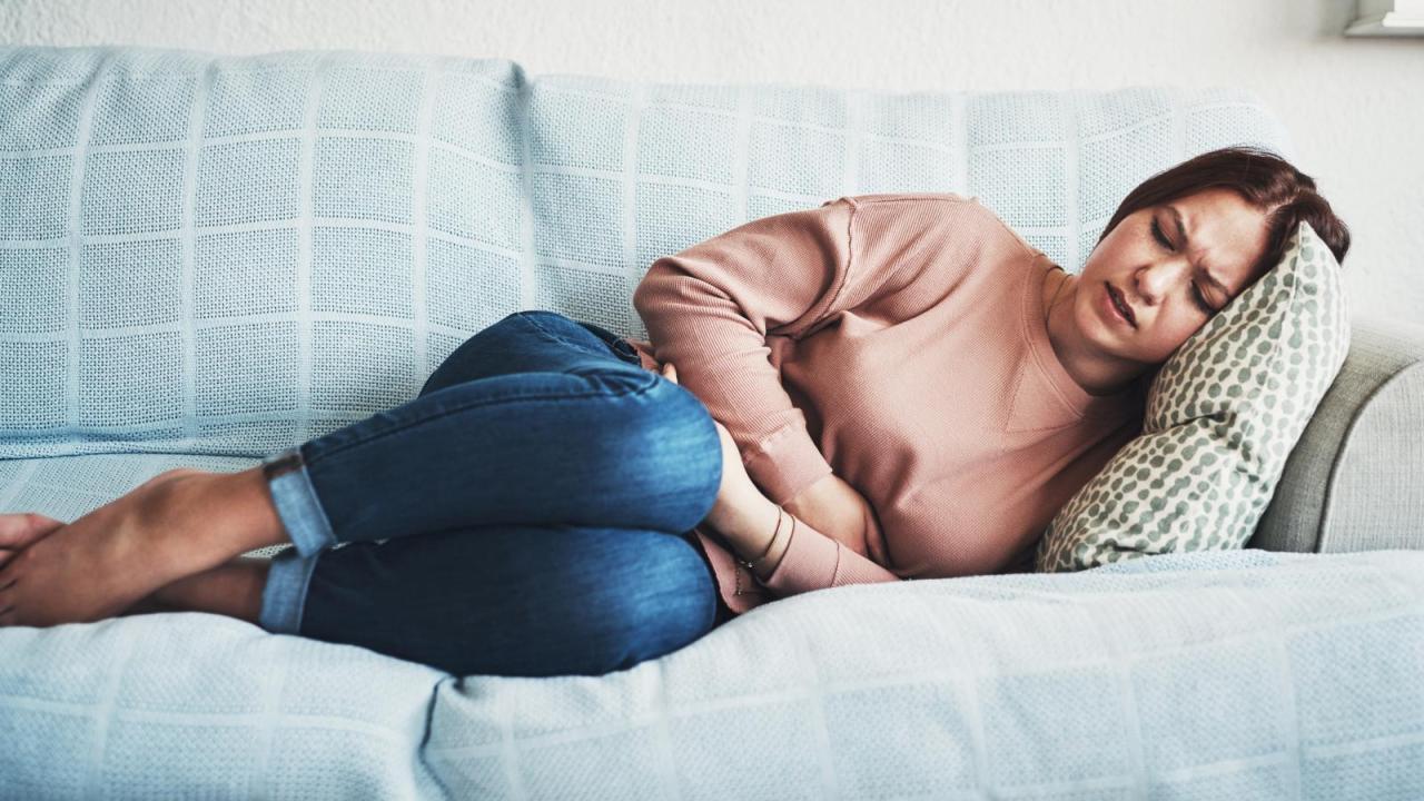 李柏賢醫生表示，抗生素後腸道受傷，低纖飲食會讓其更難癒合，難辨梭菌就有機會乘虛而入。