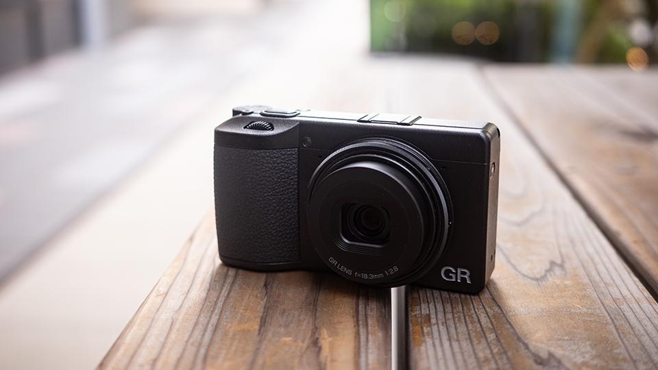 Ricoh GR IV HDF相機明年1月登場　新增柔光濾鏡、高速電子快門