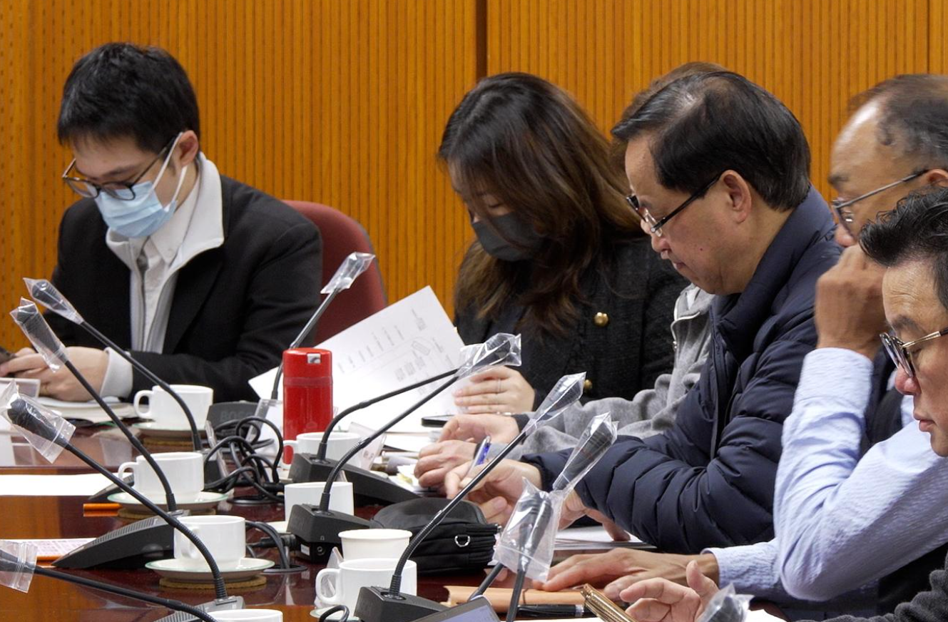 大埔區議會的大廈管理工作小組早上召開首次會議。(港台圖片)