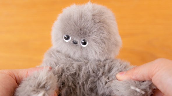 「電動Labubu」？  日本掛飾機器人Mirumi CES登場