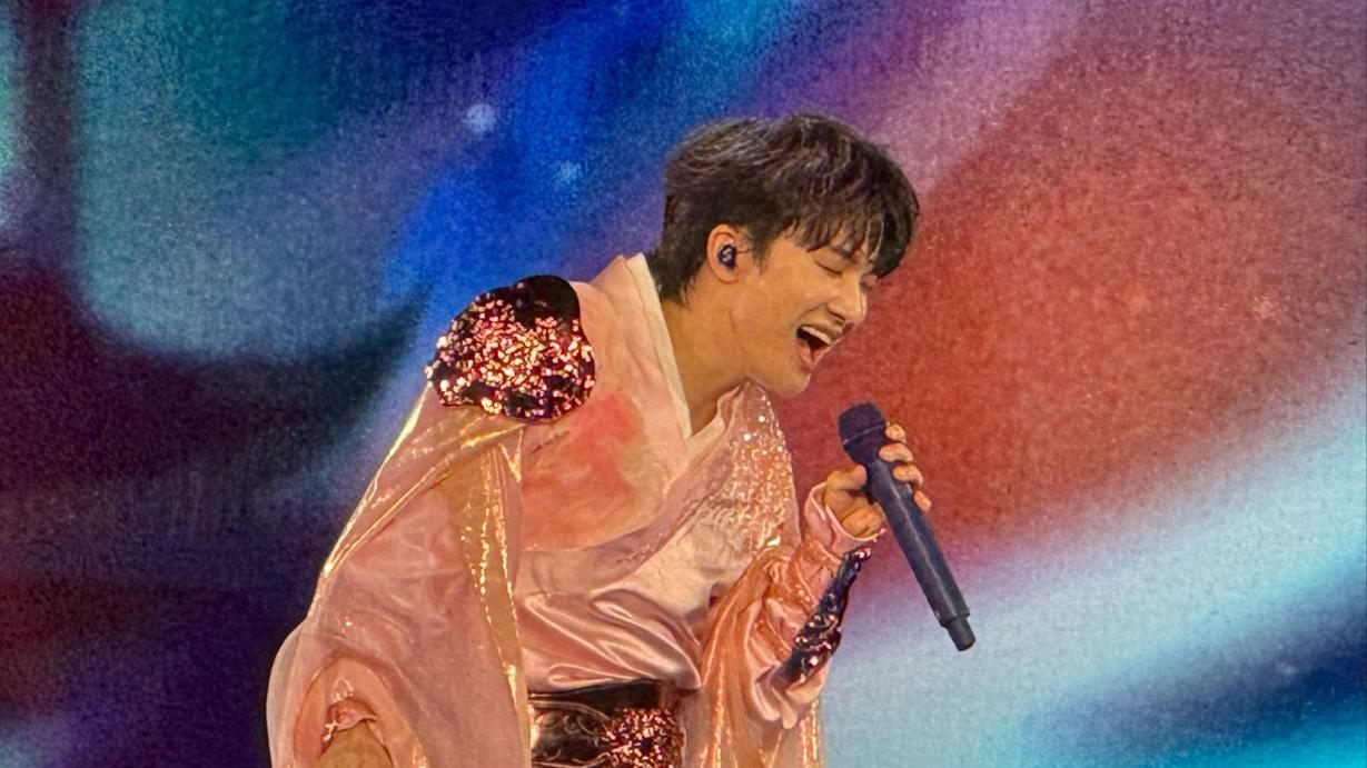 「歌仙」周深，飛越無垠天際