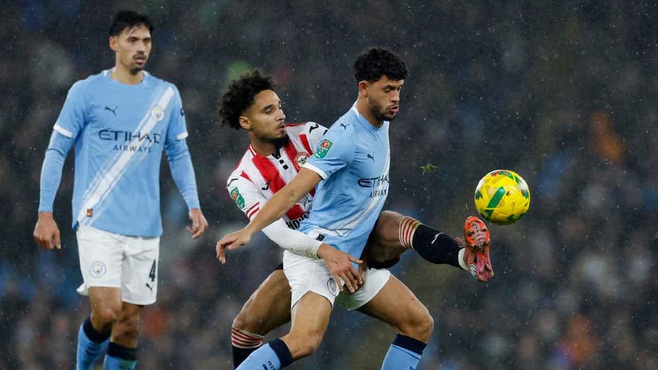 英超｜藍月迎海鷗 中門「大」開