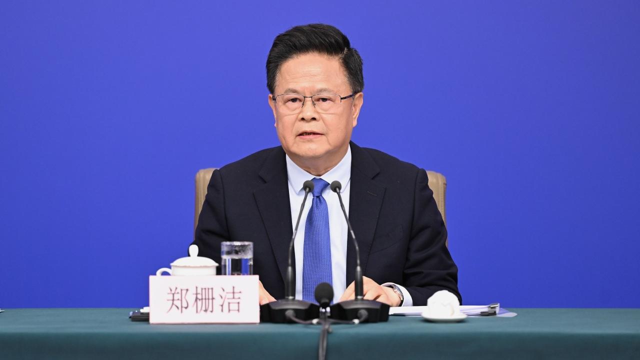 鄭柵潔：「十五五」時期推動量子科技及6G等成為新經濟增長點。（新華社資料圖片）