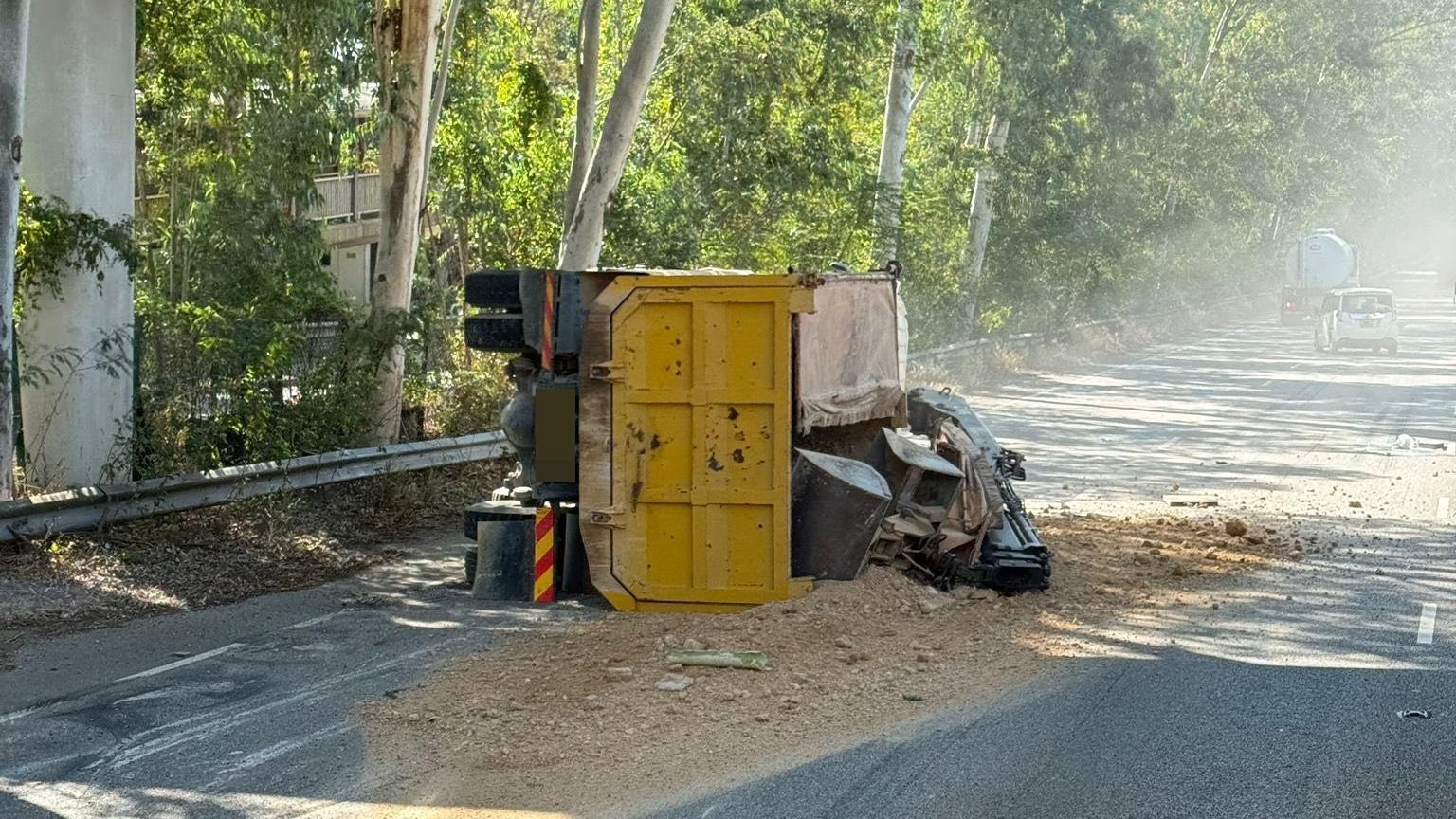 新田公路發生車禍。（fb「車cam L（香港群組）」圖片）