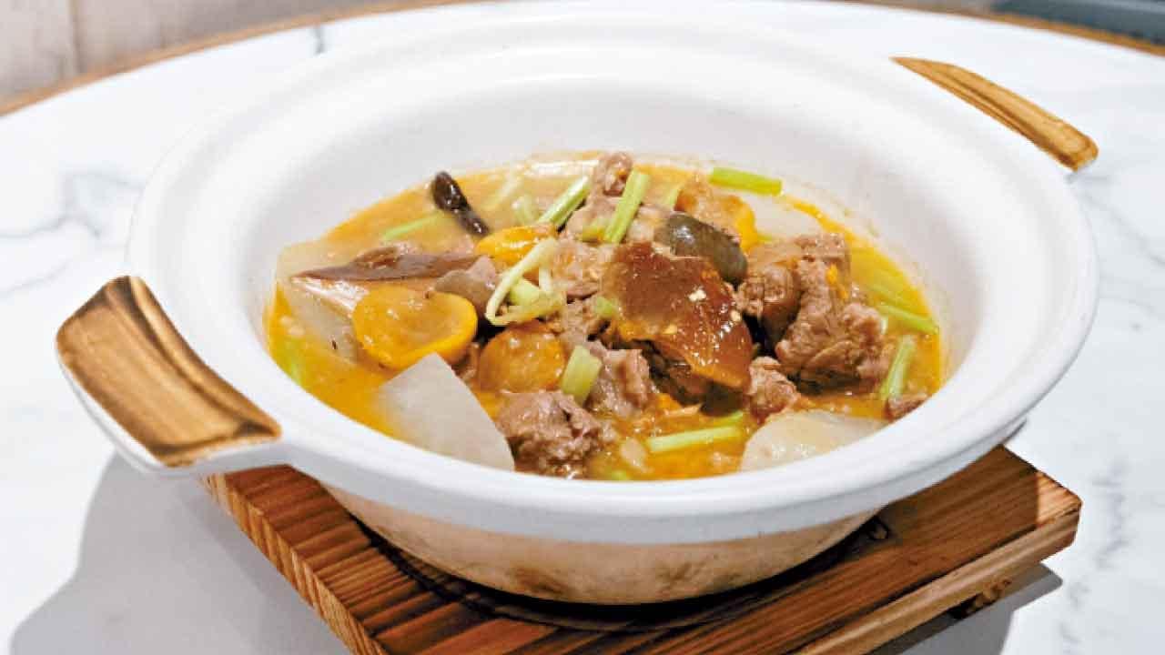 羊腩煲的枝竹與蘿蔔