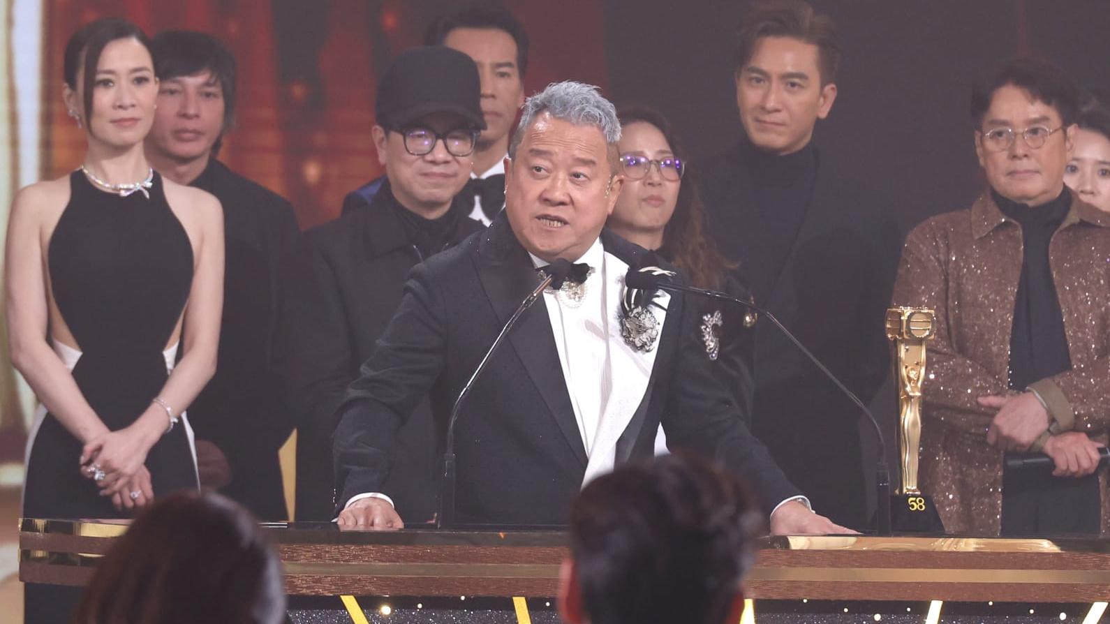 萬千星輝頒獎禮2025｜曾志偉獲頒「萬千光輝榮譽傳奇」自覺江郎才盡要退下火線