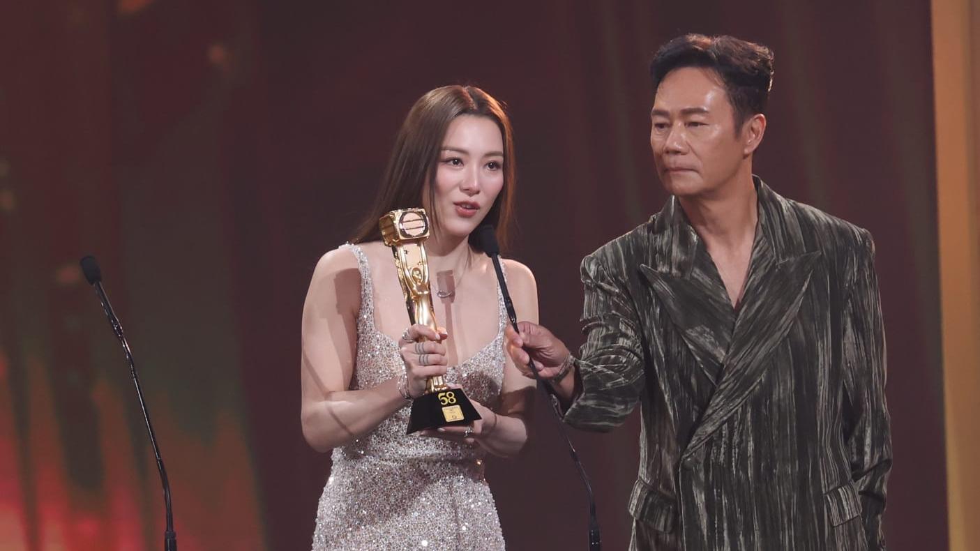 萬千星輝頒獎禮2025｜王敏奕撼贏龔慈恩奪最佳女配角 喊爆講感言觸動佘詩曼