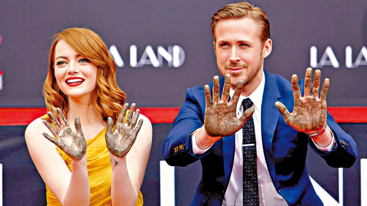 為《星聲夢裡人》宣傳 愛瑪賴恩打手印