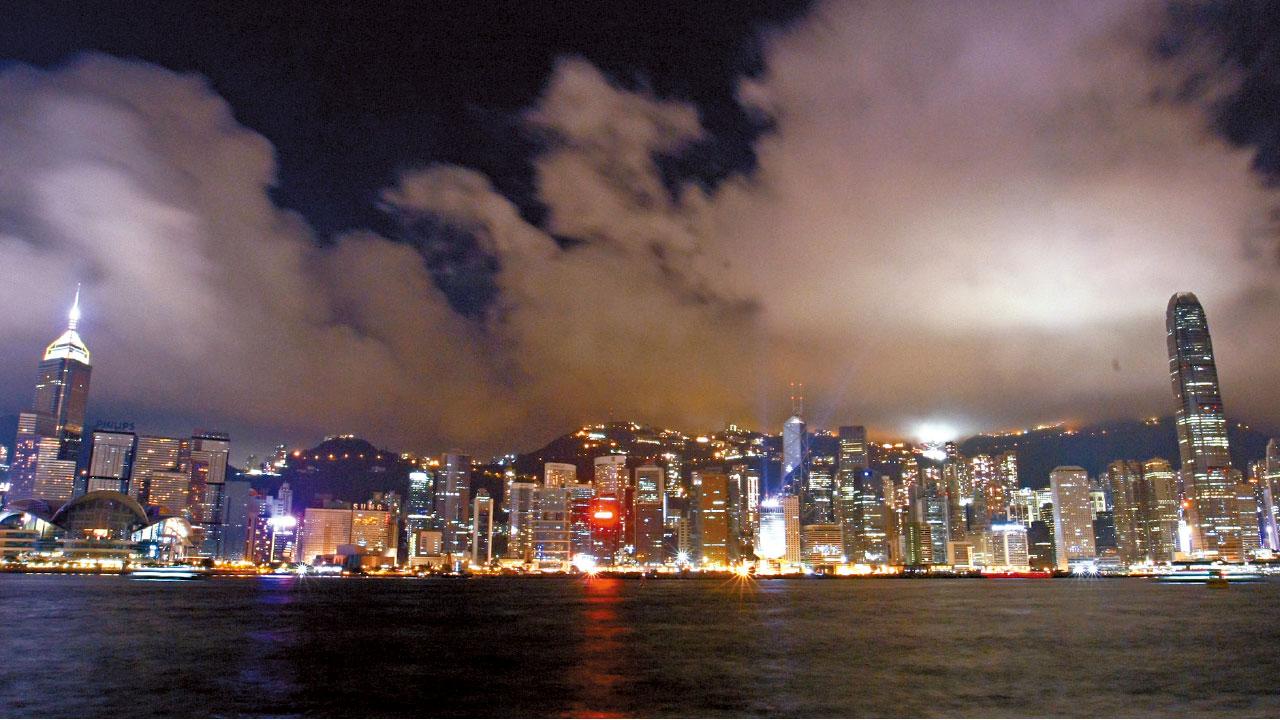 明年電費出爐 港燈大減17.2% 中電凍結