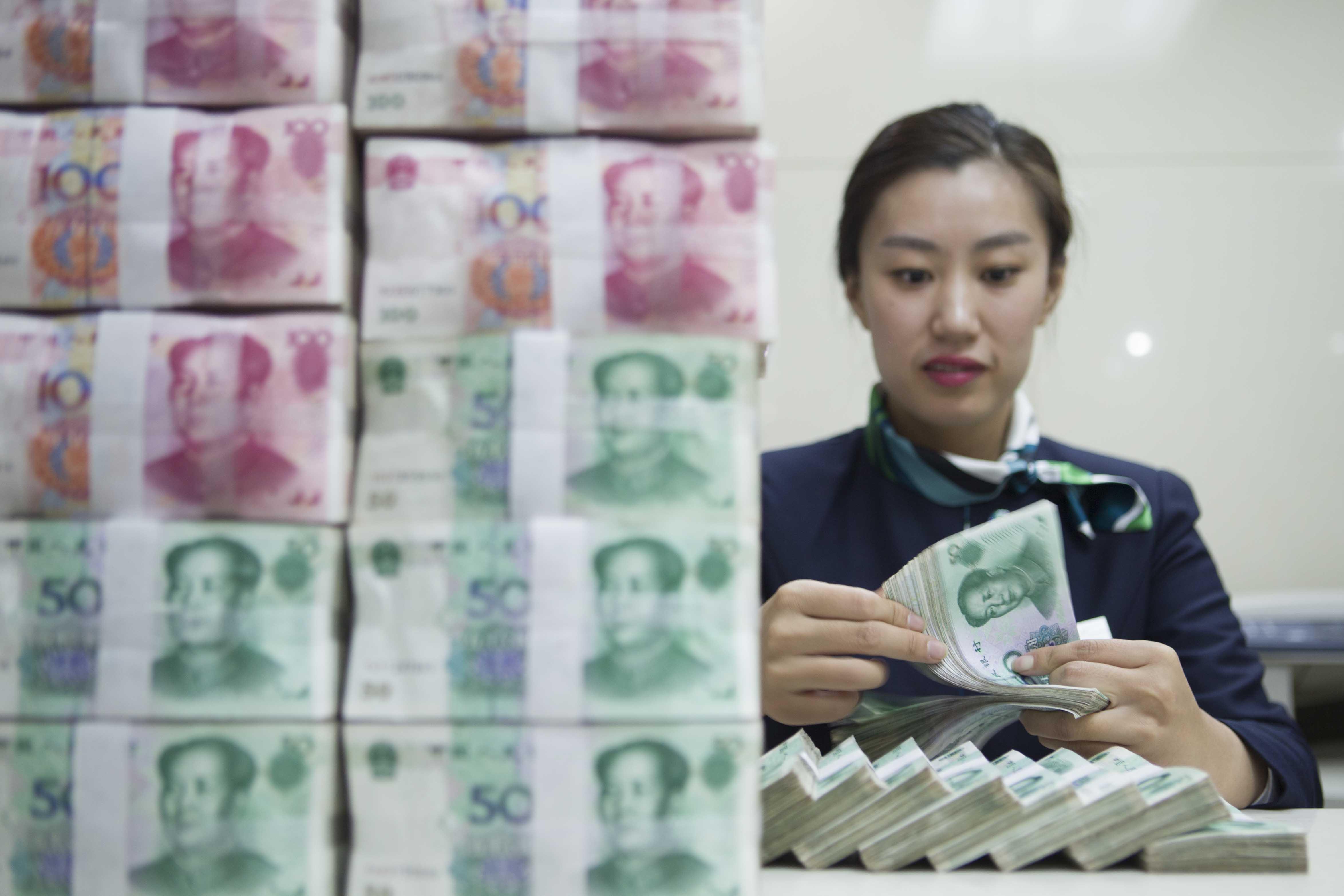 離岸人民幣隔夜息連續兩日達10厘